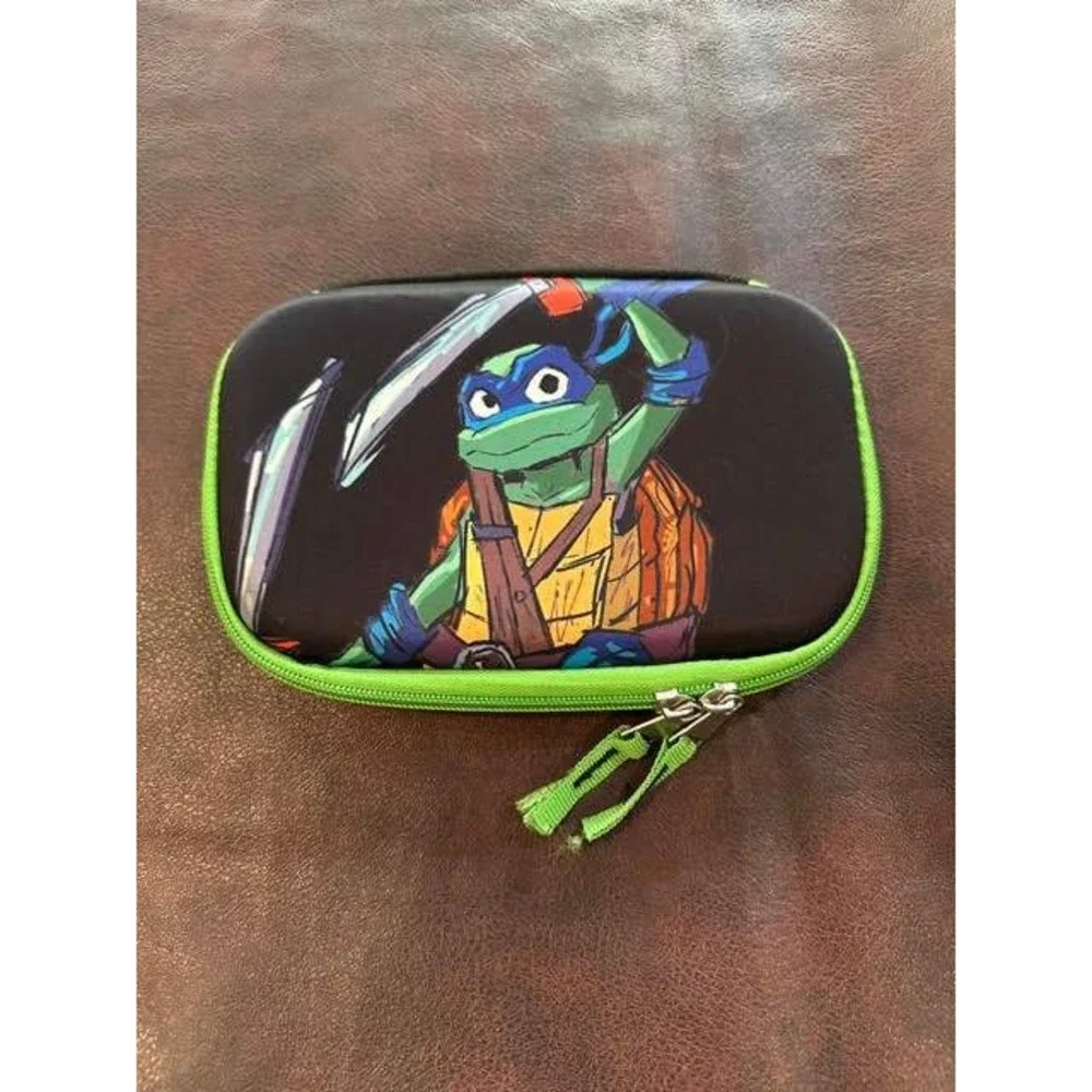TMNT Teenage Mutant Ninja Turtles Hard Shell Carrying Case Leonardo Green Black